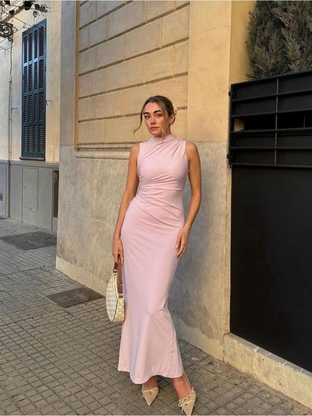 Sleeveless Twist-Detail Maxi Dress in Light Pink